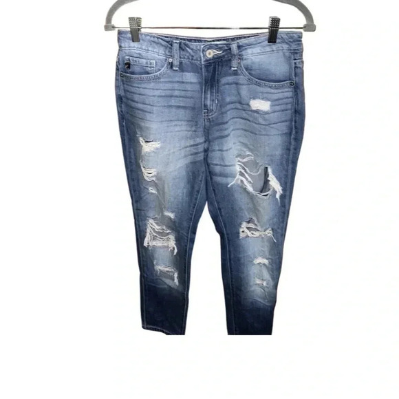 Kancan Medium Wash Cropped Distressed Jeans Size 5/26 - Picture 2 of 5